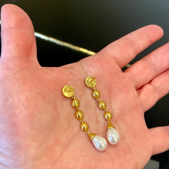 Julie Vos NWT authentic rare luxury minimalist pearl CZ drop statement earrings - Picture 15 of 17